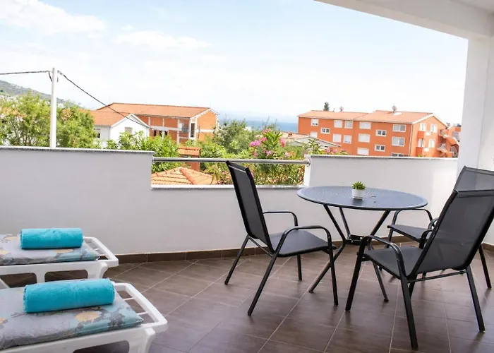 Complex Jelena Gasthuis 3*