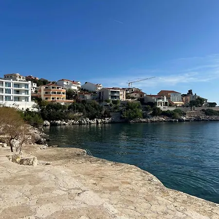 Πανσιόν Complex Jelena
