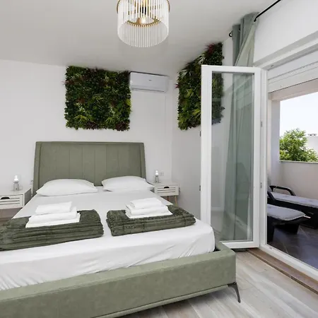 Complex Jelena Trogir