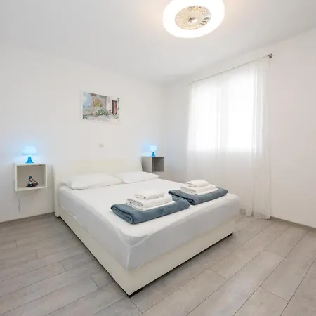 Guest house Complex Jelena 3*