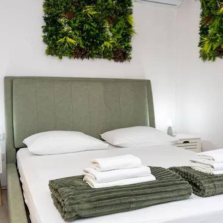 Guest house Complex Jelena Trogir