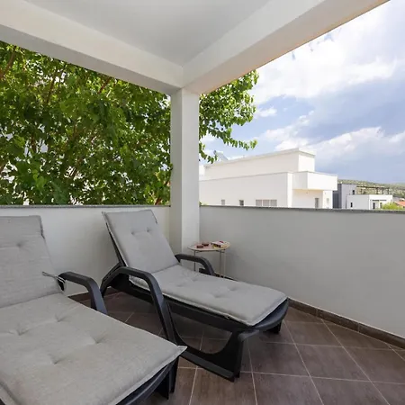 Guest house Complex Jelena 3*
