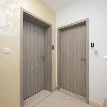 Complex Jelena Guest house