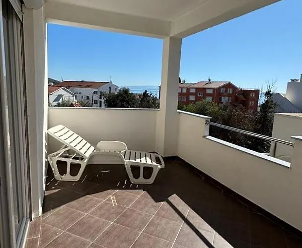 Complex Jelena 招待所 3*